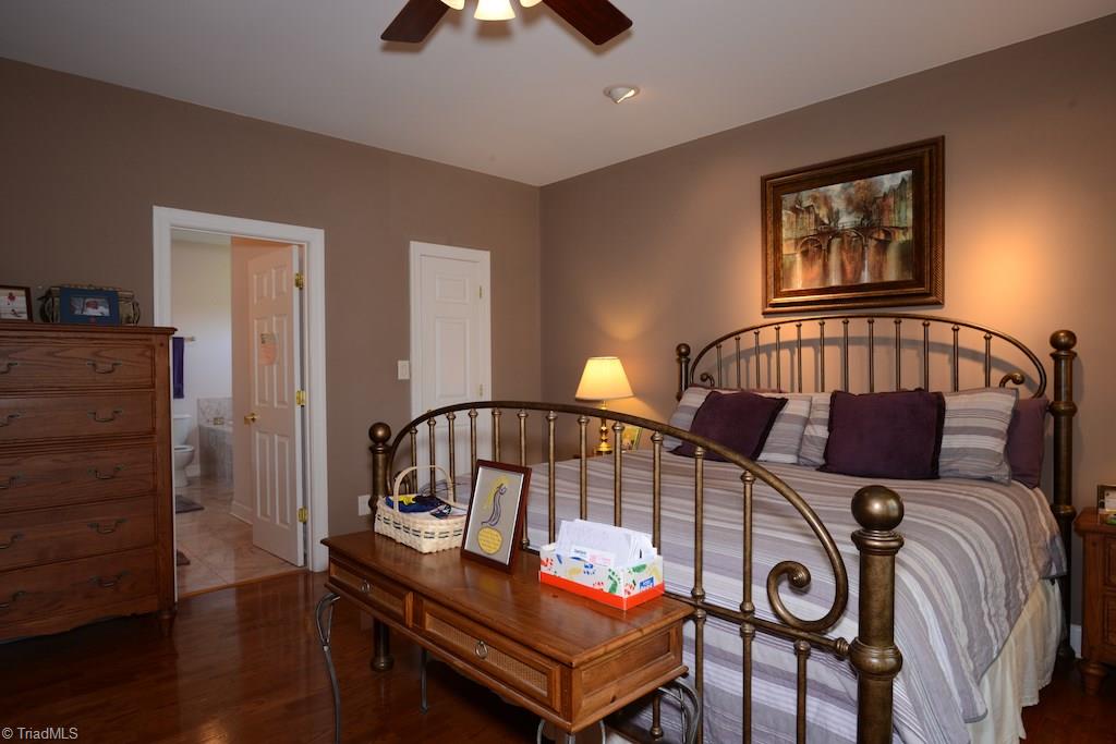4337 Wallburg-High Point Road High Point, NC 27265 - Photo 14 of 29 Gallery Image 14