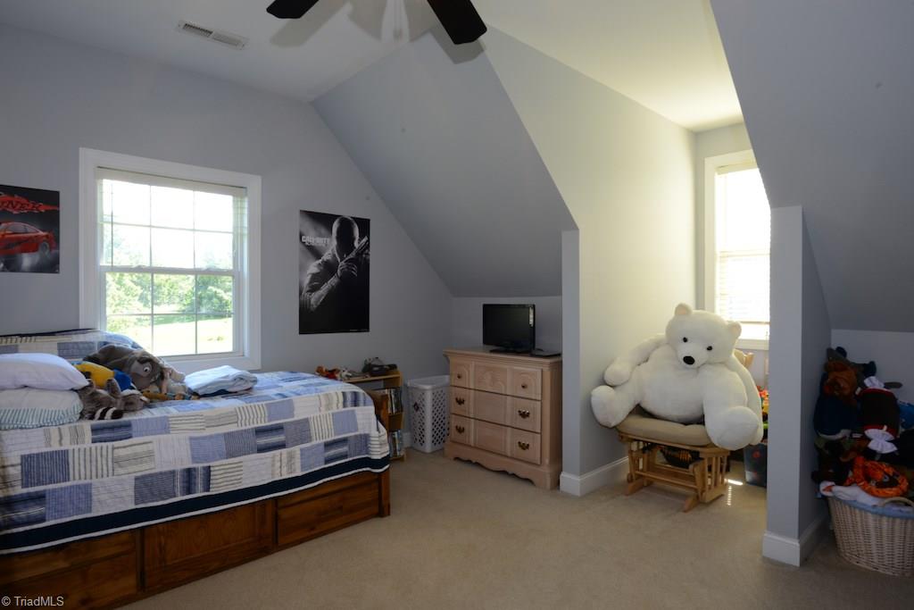 4337 Wallburg-High Point Road High Point, NC 27265 - Photo 17 of 29 Gallery Image 17