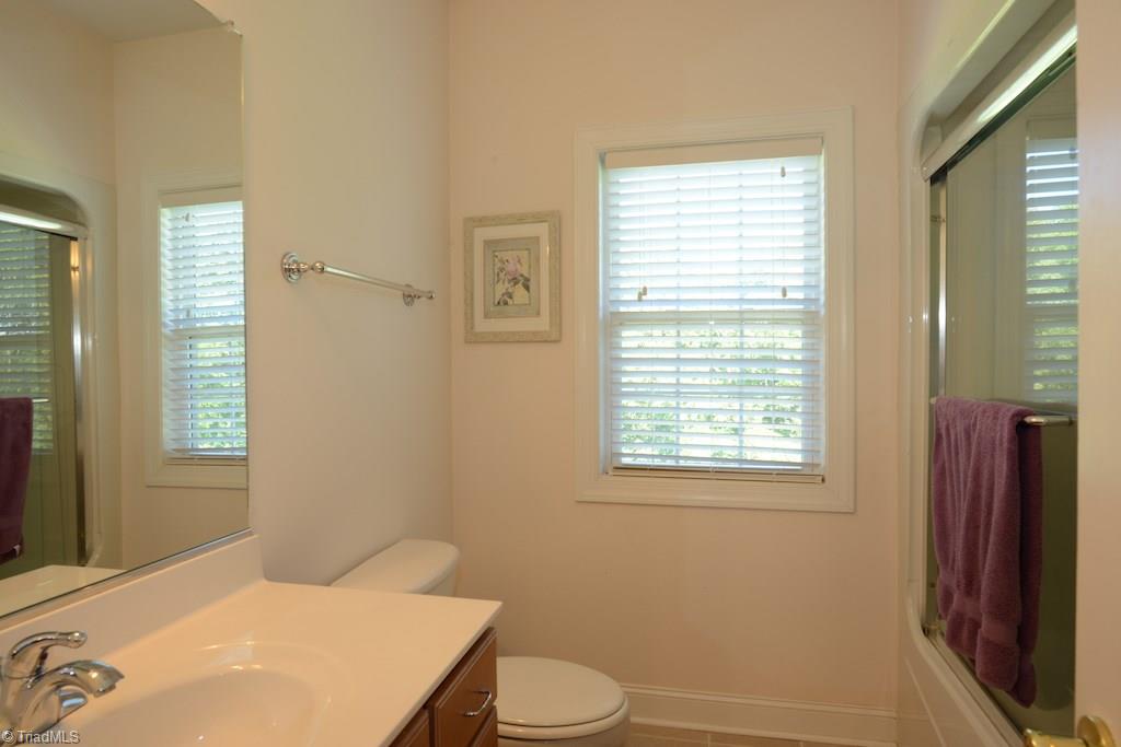 4337 Wallburg-High Point Road High Point, NC 27265 - Photo 19 of 29 Gallery Image 19