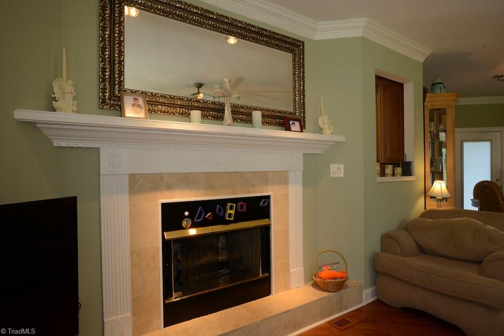 4337 Wallburg-High Point Road High Point, NC 27265 - Photo 8 of 29 Gallery Image 8