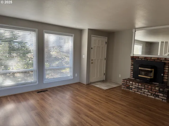 $275,000 | 323 Glenn Street, Ashland, OR 97520