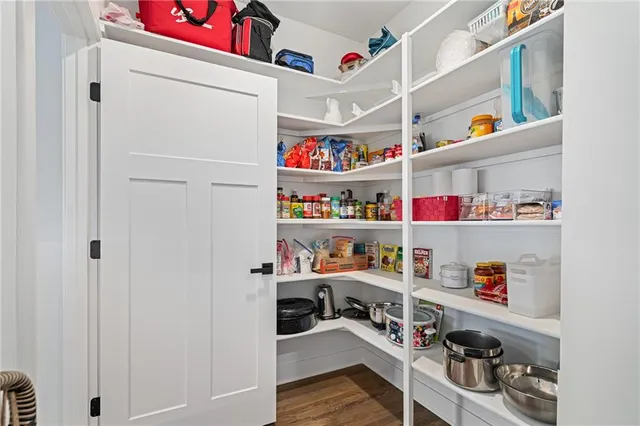 $535,000 | 2110 Chateau Place, Raymore, MO 64083