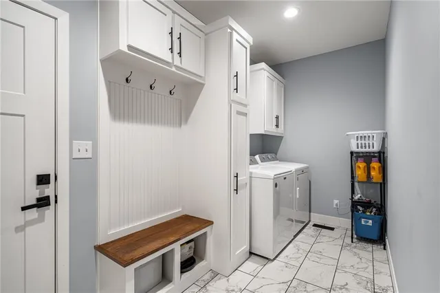 $535,000 | 2110 Chateau Place, Raymore, MO 64083