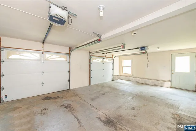 a view of a garage