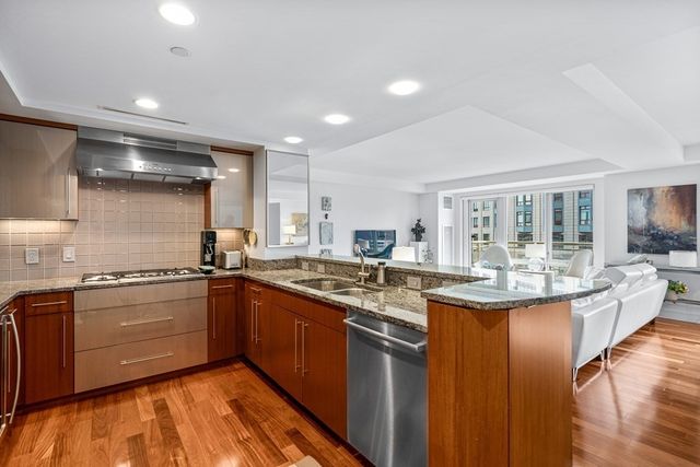 $2,295,000 | 4 Battery Wharf, Unit 4403, Boston, MA 02109