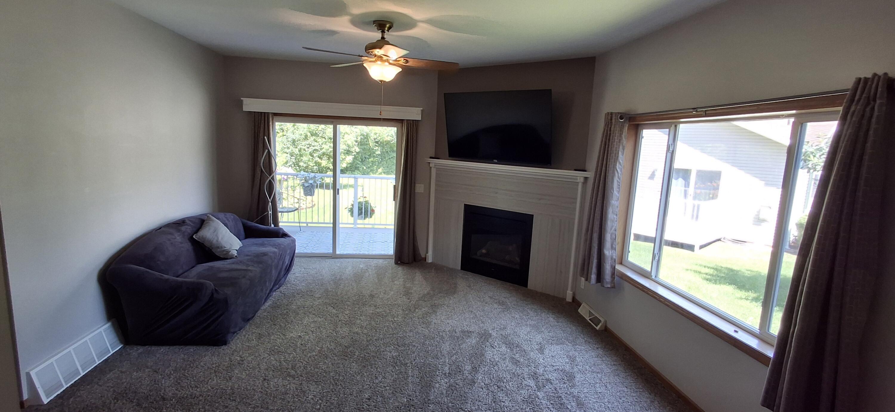 708 Riverview Court Jefferson, WI 53549 - Photo 4 of 23 20260707_103931