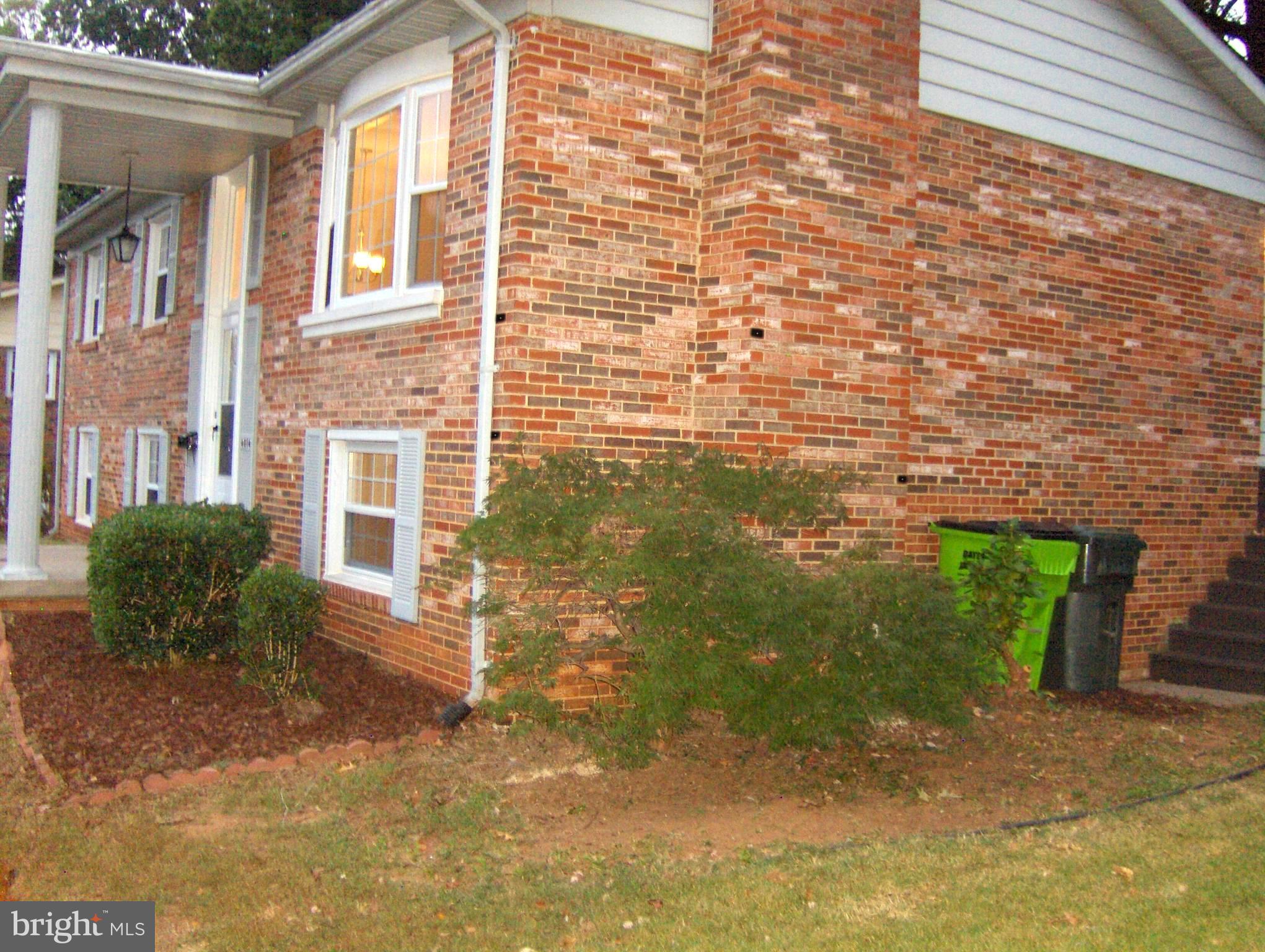4814 Kilbane Road Woodbridge, VA 22193 - Photo 11 of 21 Exterior side
