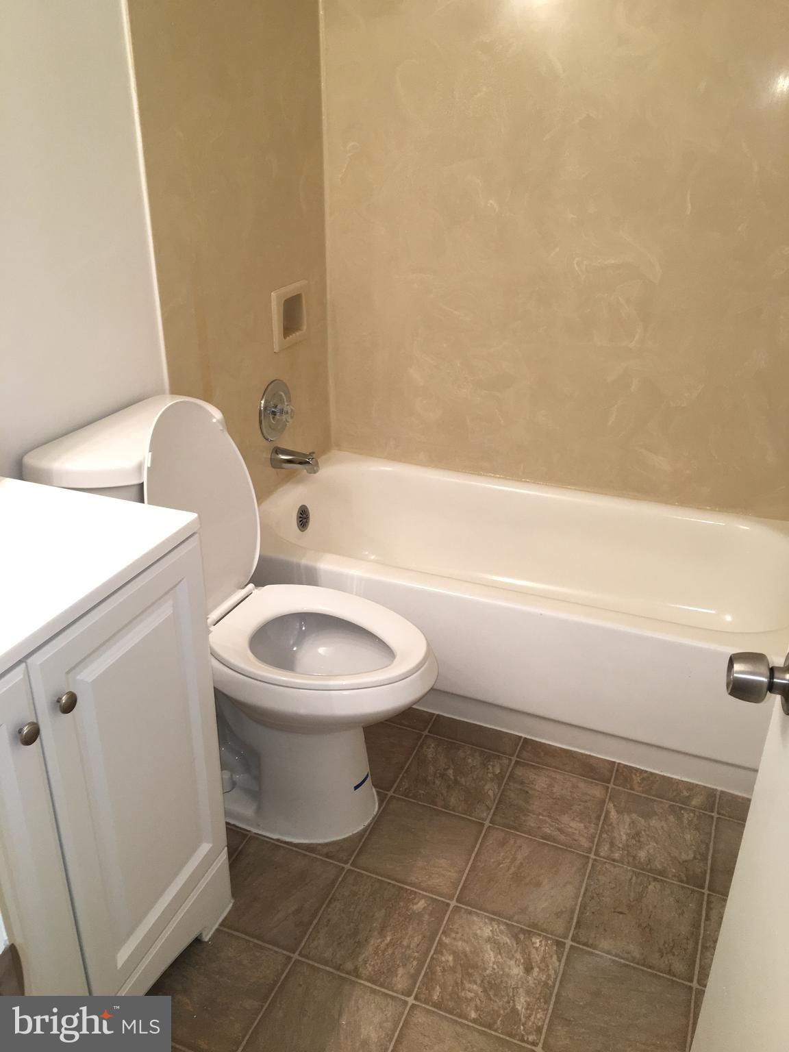 4814 Kilbane Road Woodbridge, VA 22193 - Photo 19 of 21 Lower level bathroom
