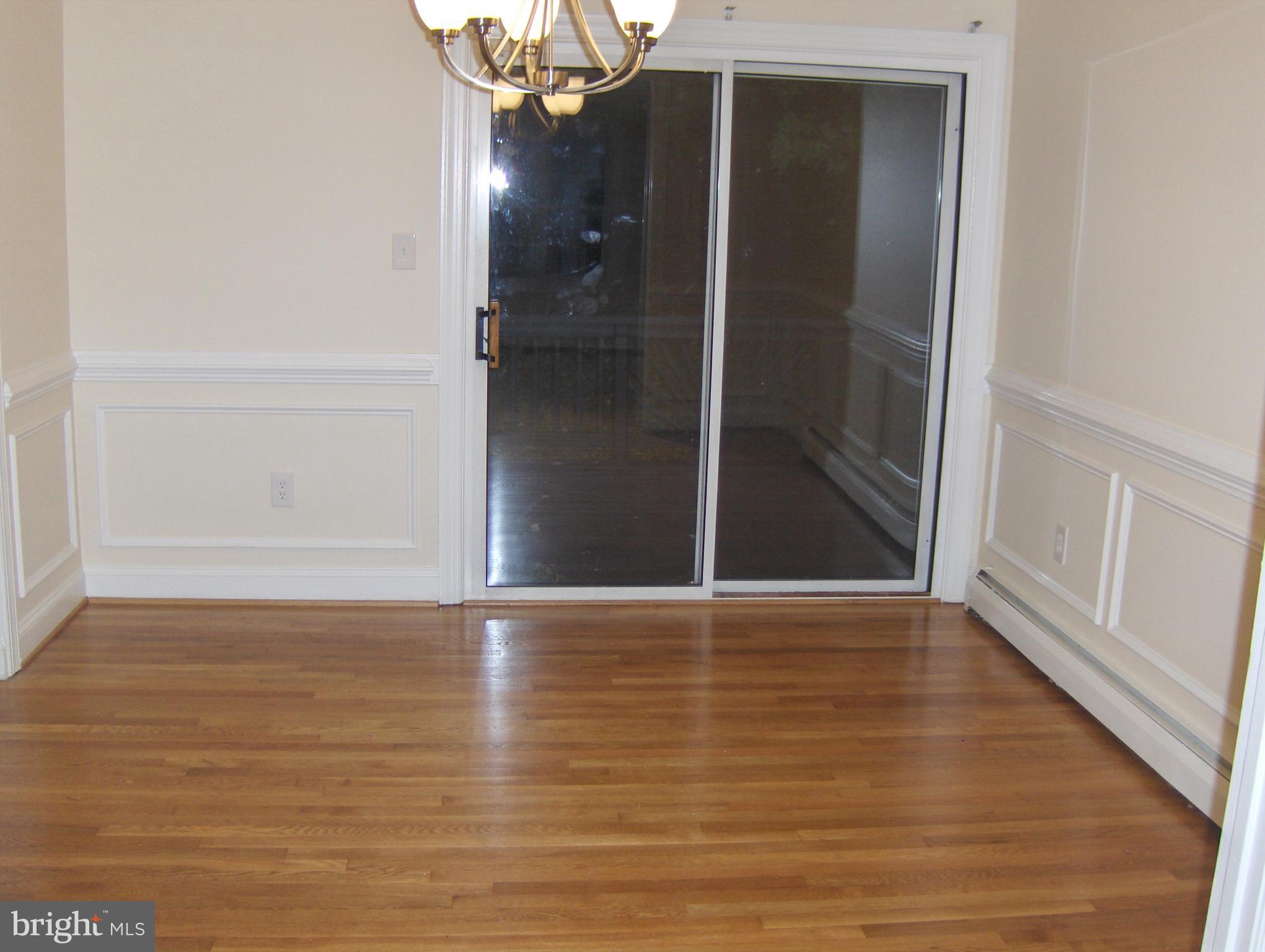 4814 Kilbane Road Woodbridge, VA 22193 - Photo 3 of 21 Dining Room