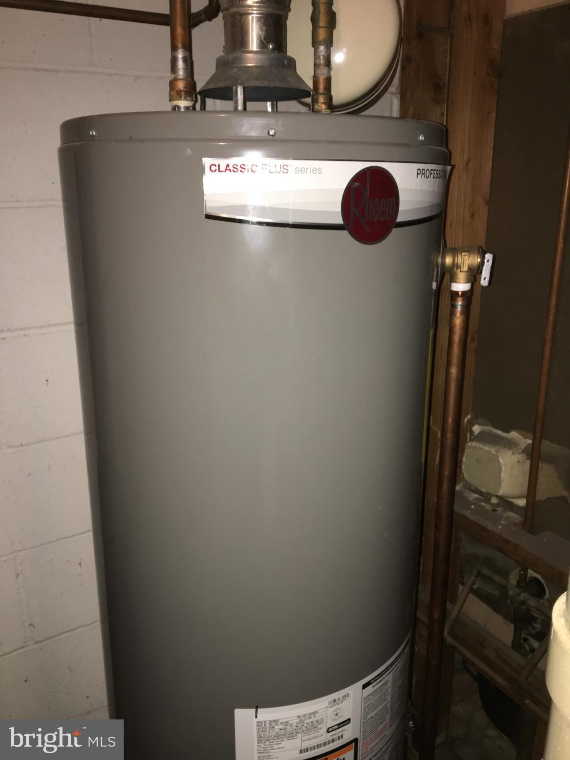 4814 Kilbane Road Woodbridge, VA 22193 - Photo 21 of 21 Rheem Gas Water Heater