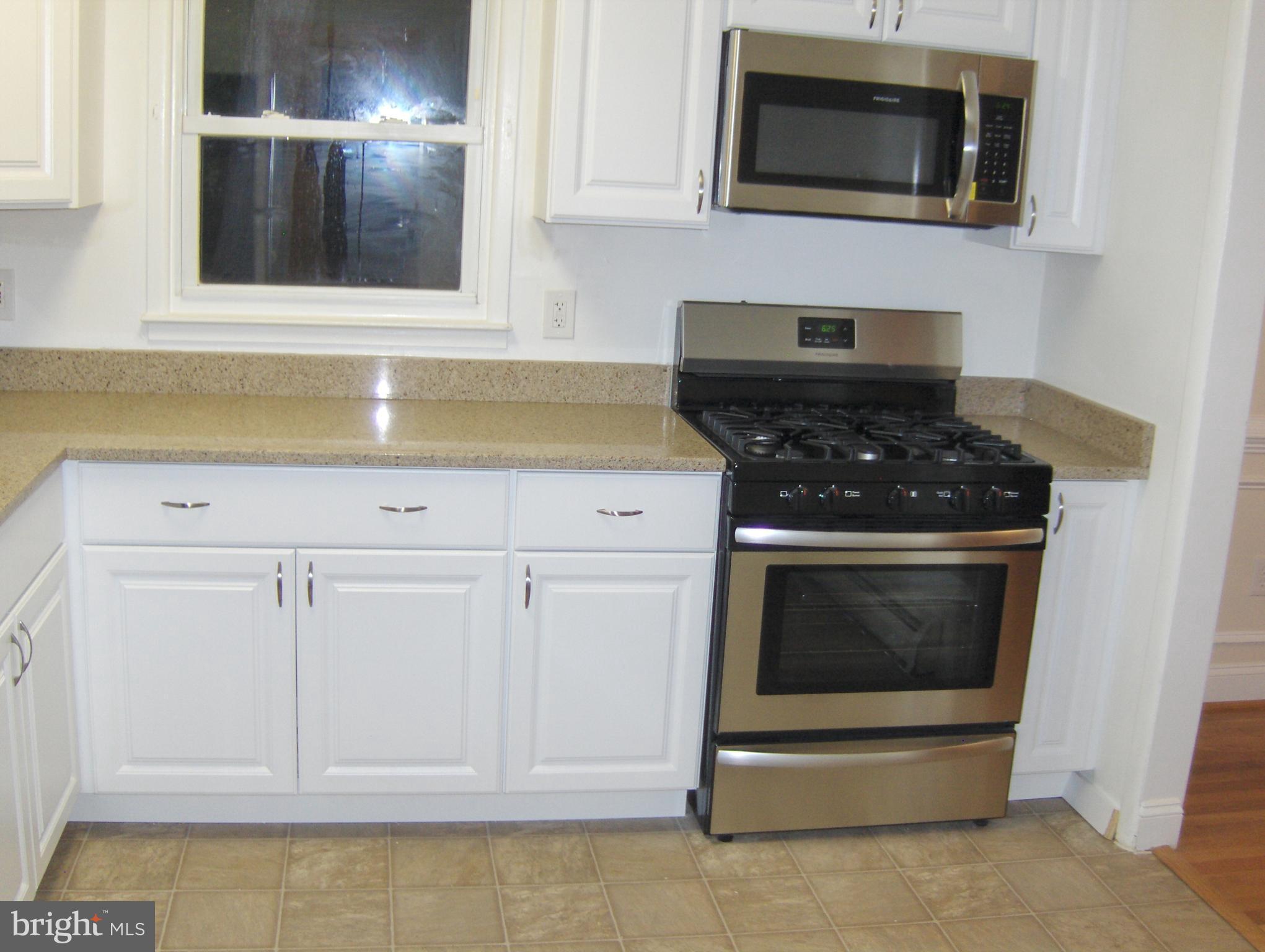 4814 Kilbane Road Woodbridge, VA 22193 - Photo 5 of 21 Kitchen