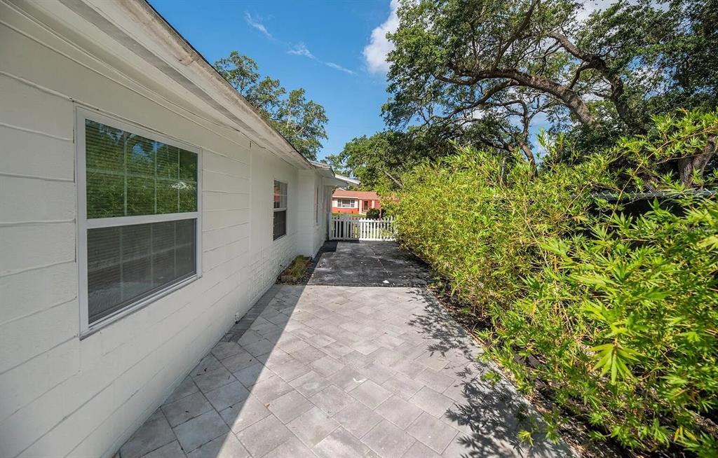 2127 26th Avenue South St. Petersburg, FL 33712 - Photo 5 of 17