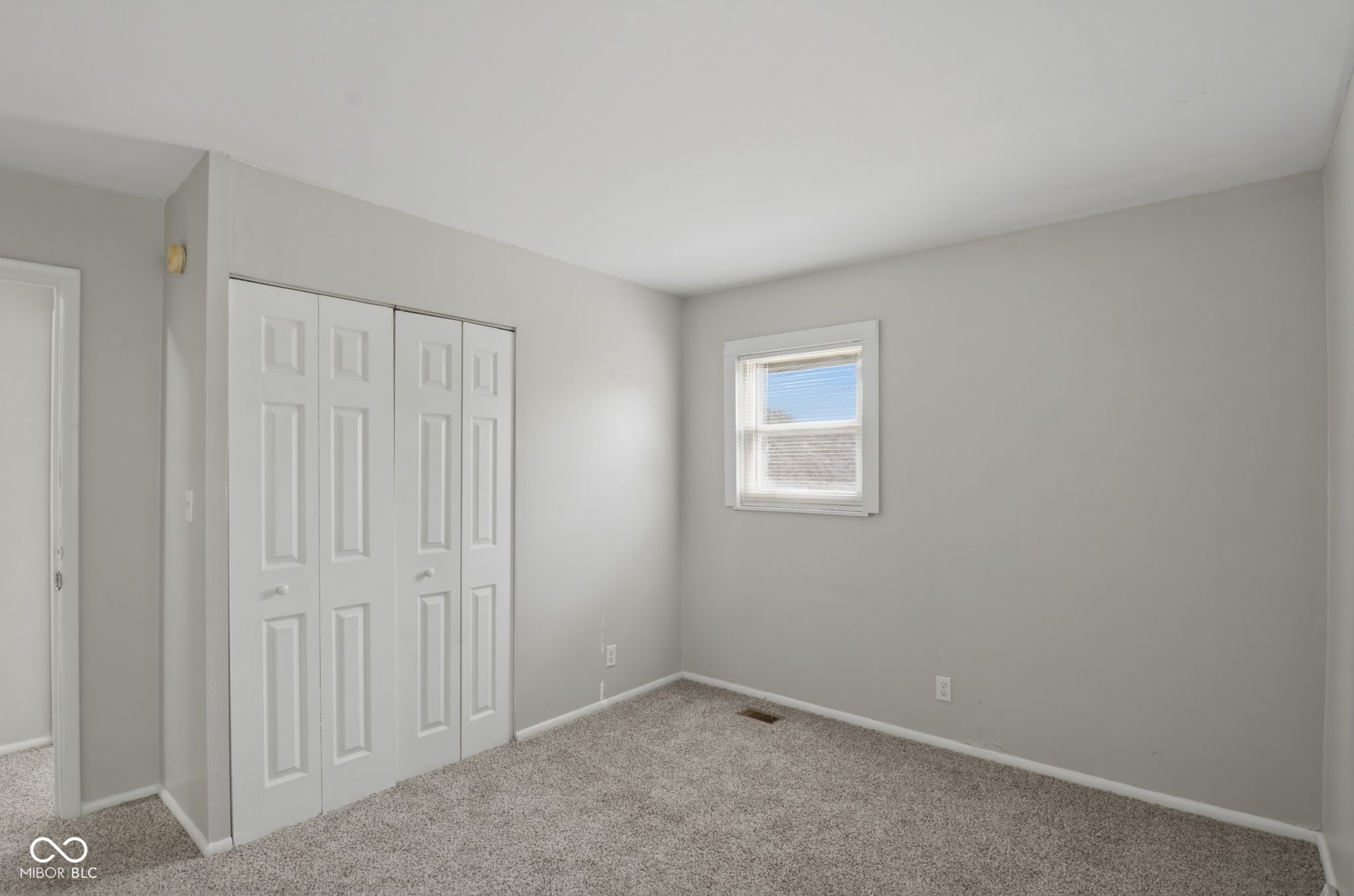 4002 Mitthoeffer Road Indianapolis, IN 46235 - Photo 13 of 36