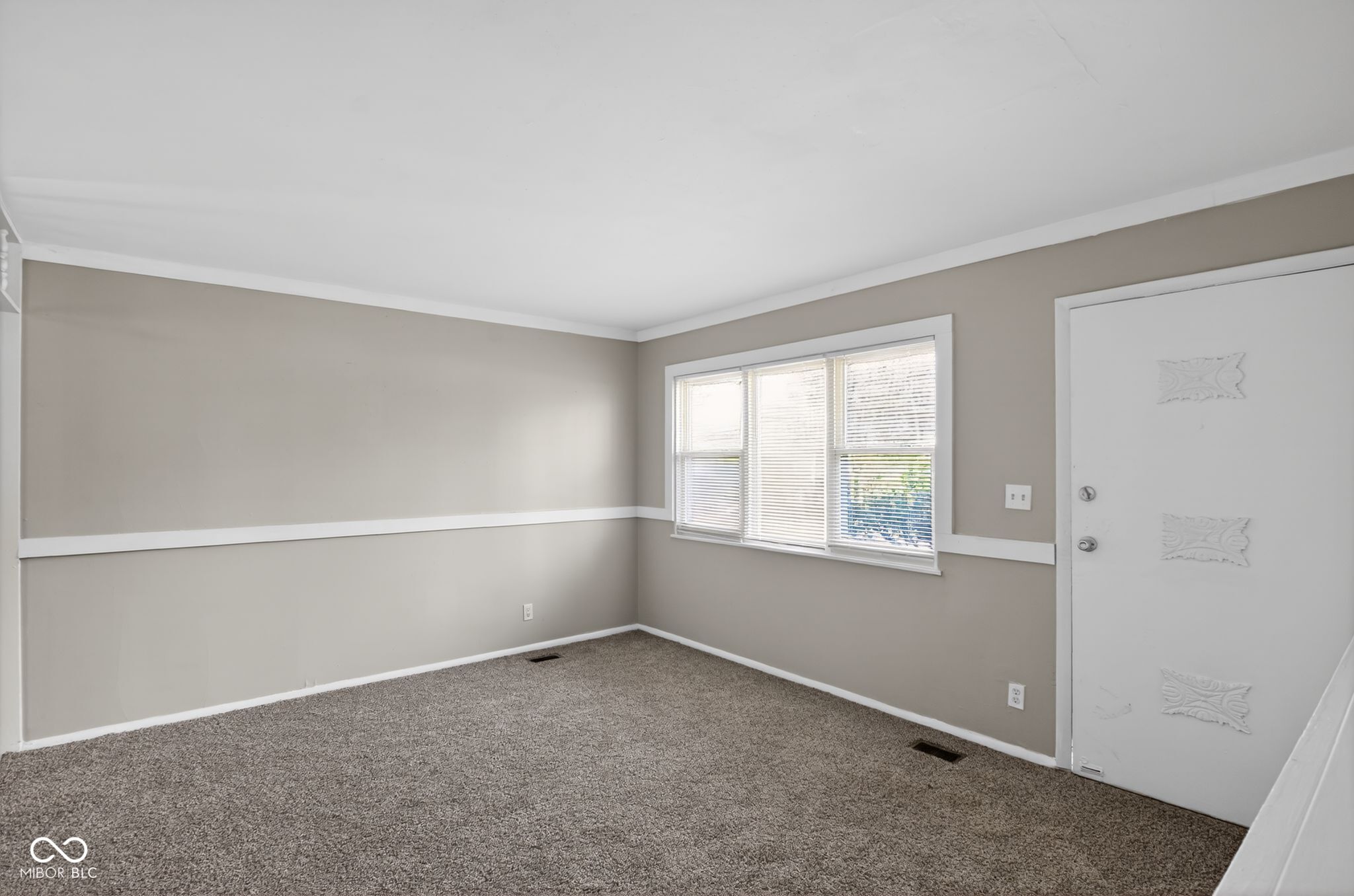 4002 Mitthoeffer Road Indianapolis, IN 46235 - Photo 19 of 36