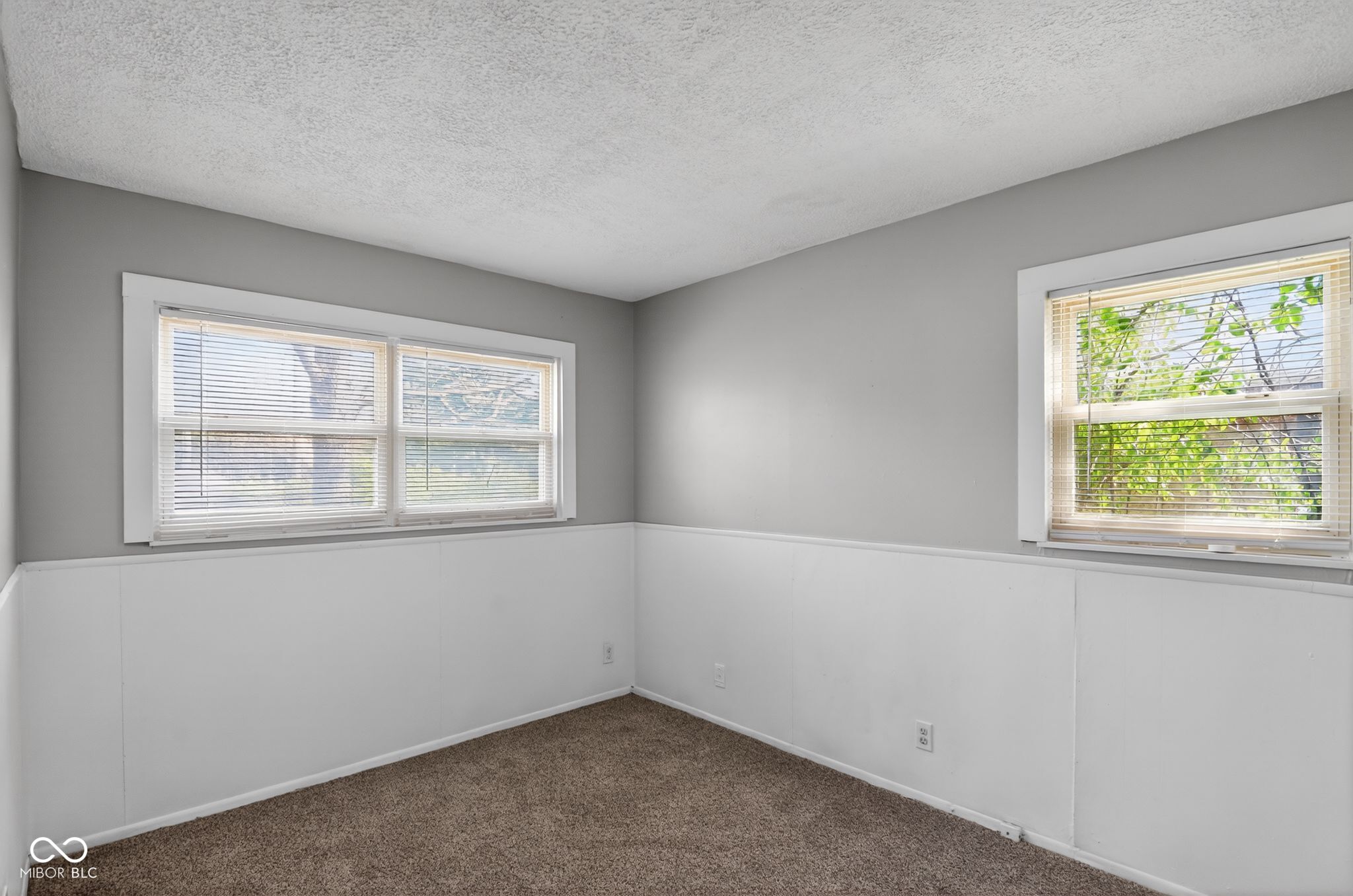 4002 Mitthoeffer Road Indianapolis, IN 46235 - Photo 24 of 36