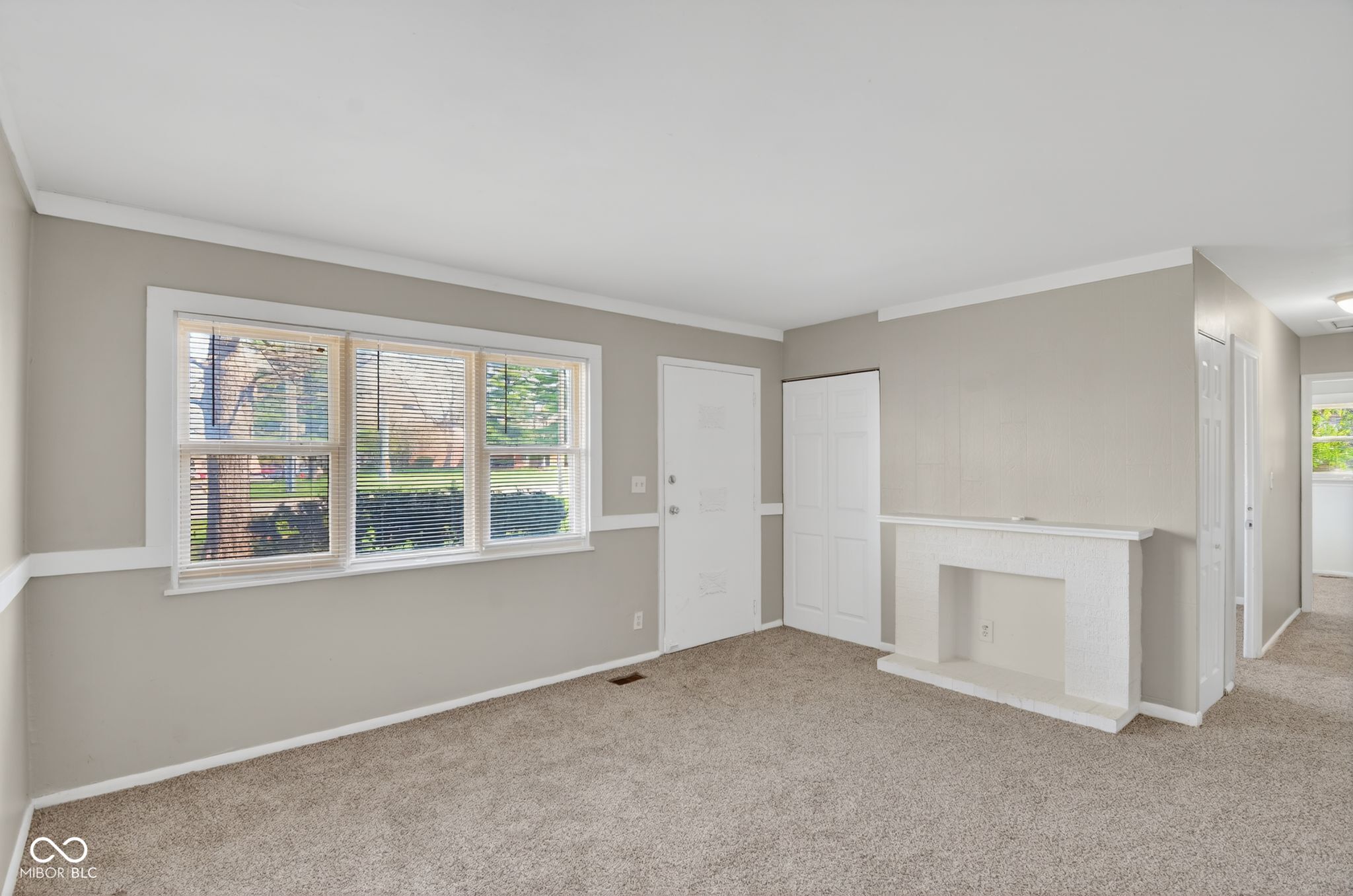 4002 Mitthoeffer Road Indianapolis, IN 46235 - Photo 25 of 36