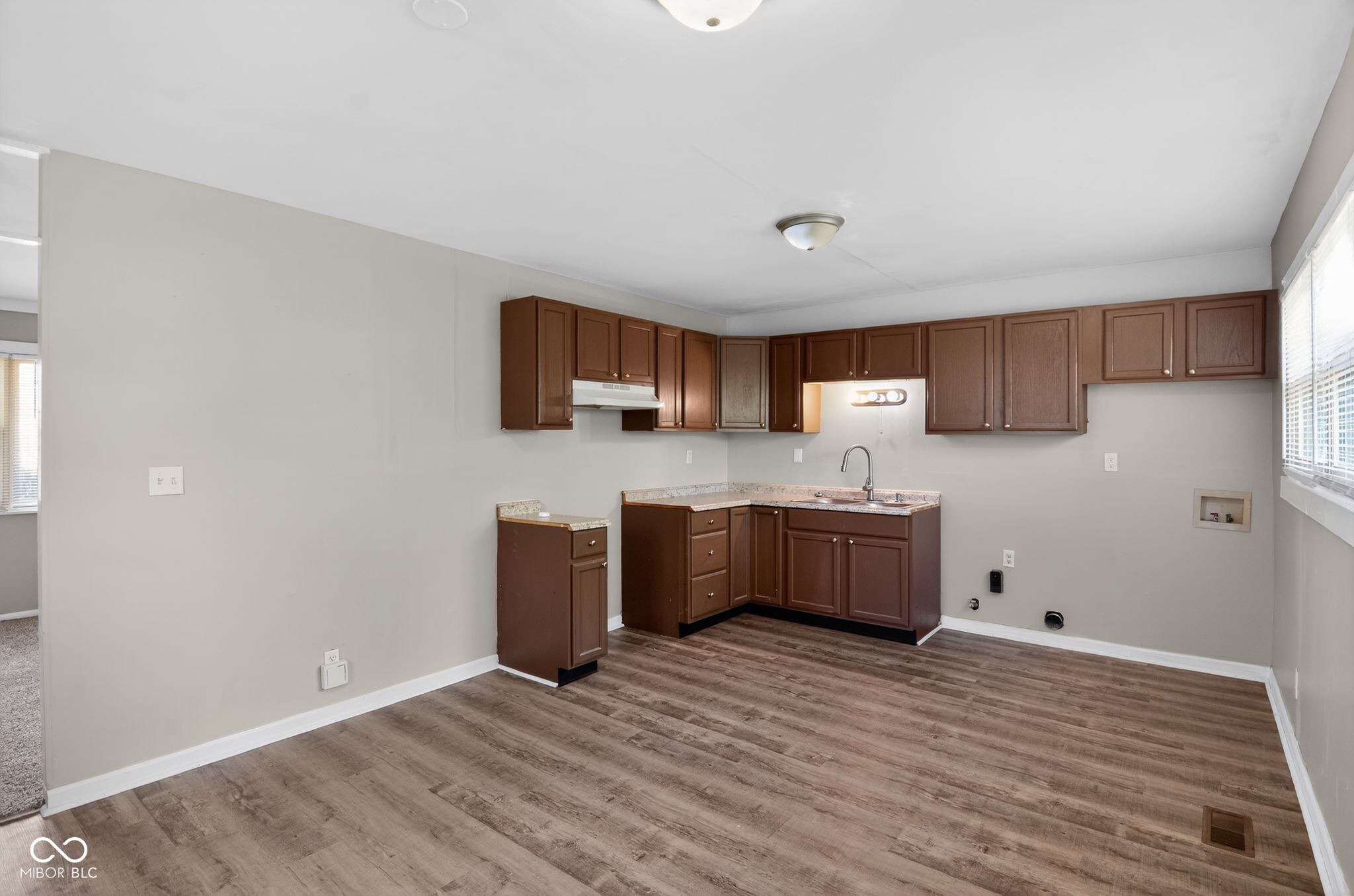 4002 Mitthoeffer Road Indianapolis, IN 46235 - Photo 28 of 36