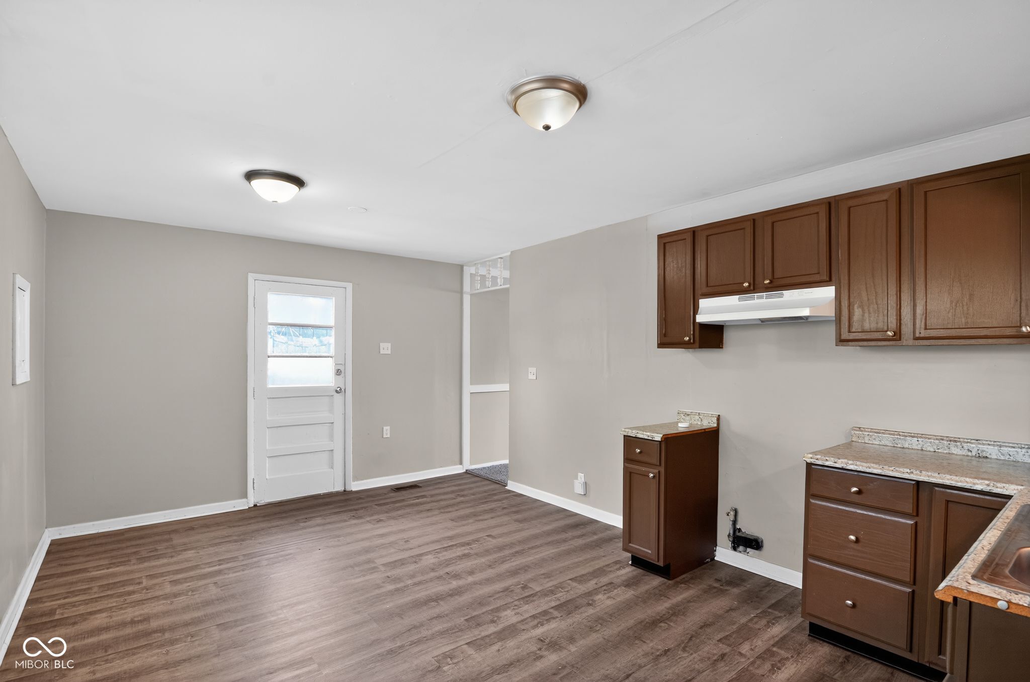 4002 Mitthoeffer Road Indianapolis, IN 46235 - Photo 7 of 36