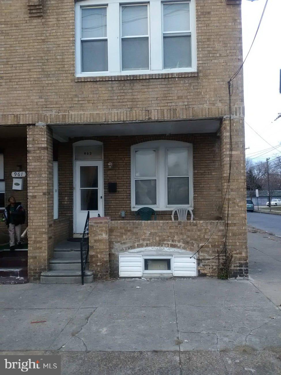 963 Jackson Street Camden, NJ 08104 - Photo 1 of 8