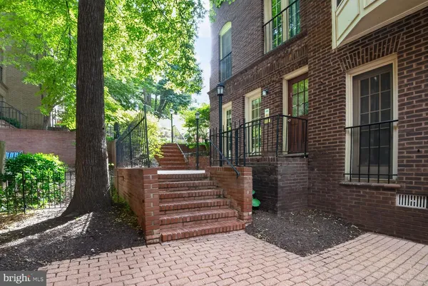 $415,000 | 4605 MacArthur Boulevard Northwest, Unit A, Washington, DC 20007