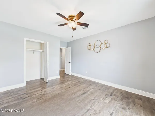 $1,900 | 115 La Rue Vil, Lafayette, LA 70508