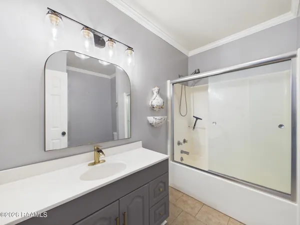 $1,900 | 115 La Rue Vil, Lafayette, LA 70508