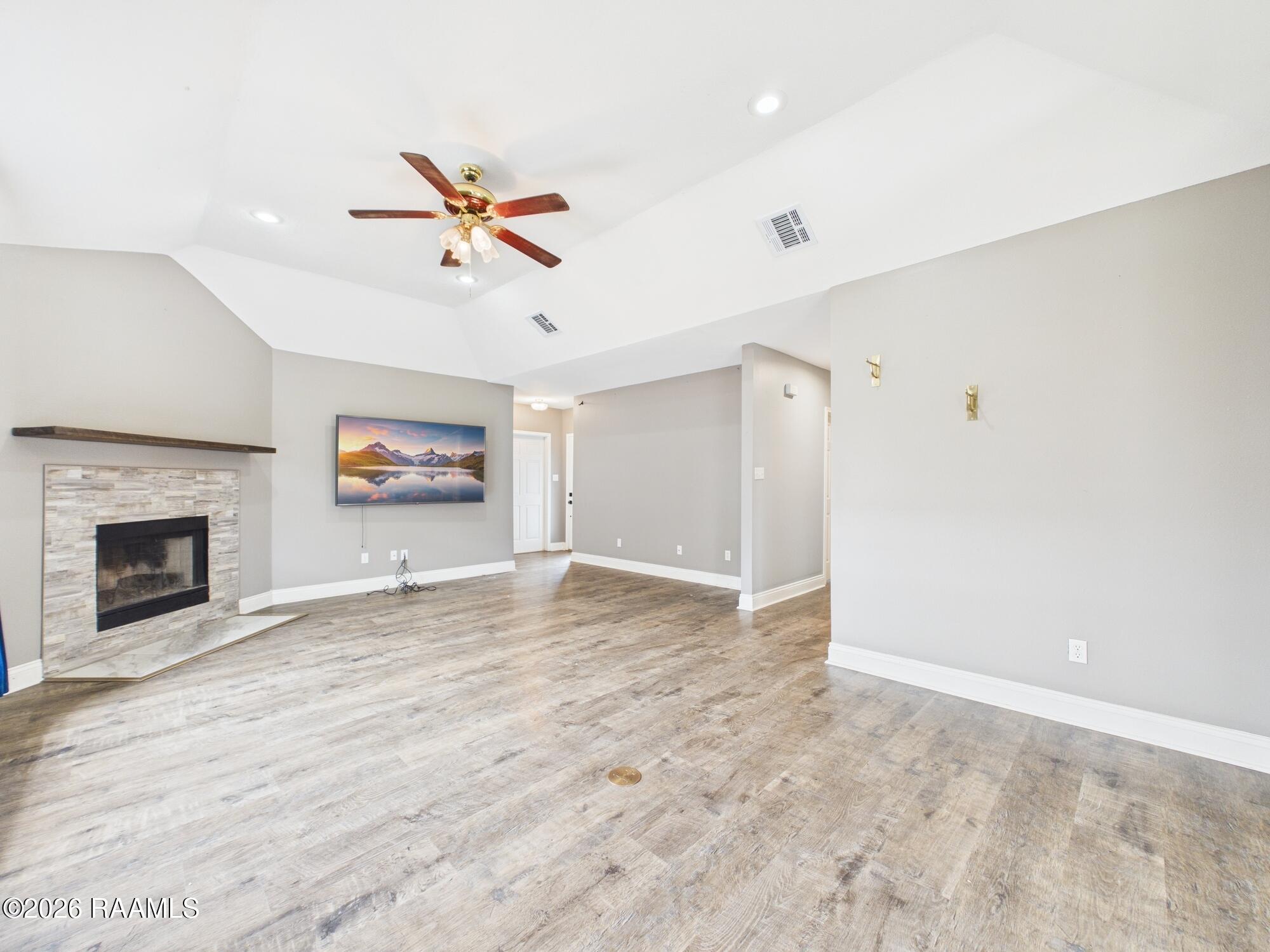 115 La Rue Vil Lafayette, LA 70508 - Photo 8 of 36 CAM06258G6-PR0046-STILL010