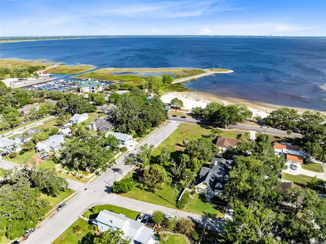 $824,000 | 910 Cypress Avenue, St. Cloud, FL 34769