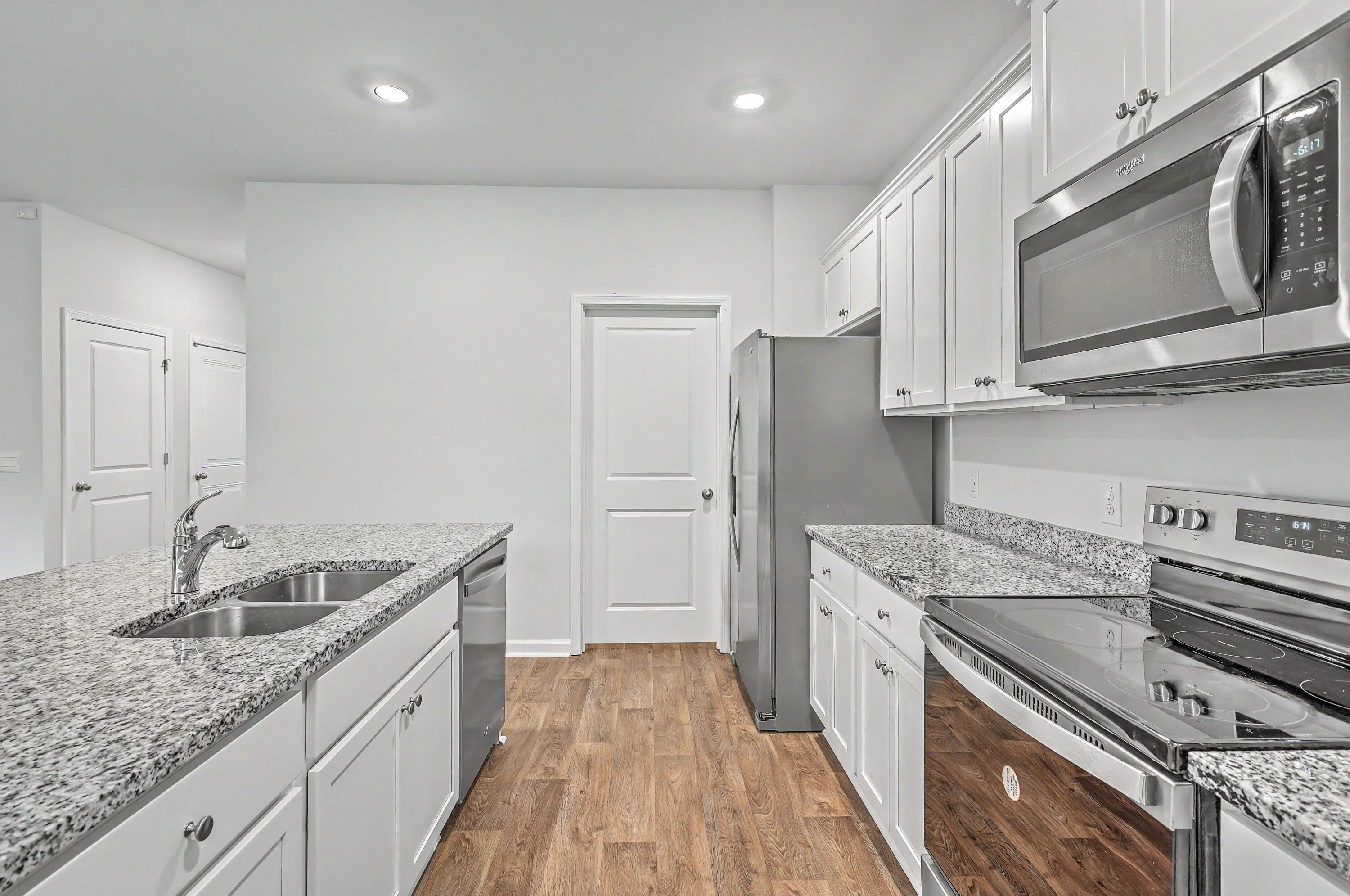 146 Morning View Way Moncks Corner, SC 29461 - Photo 11 of 38 Kitchen