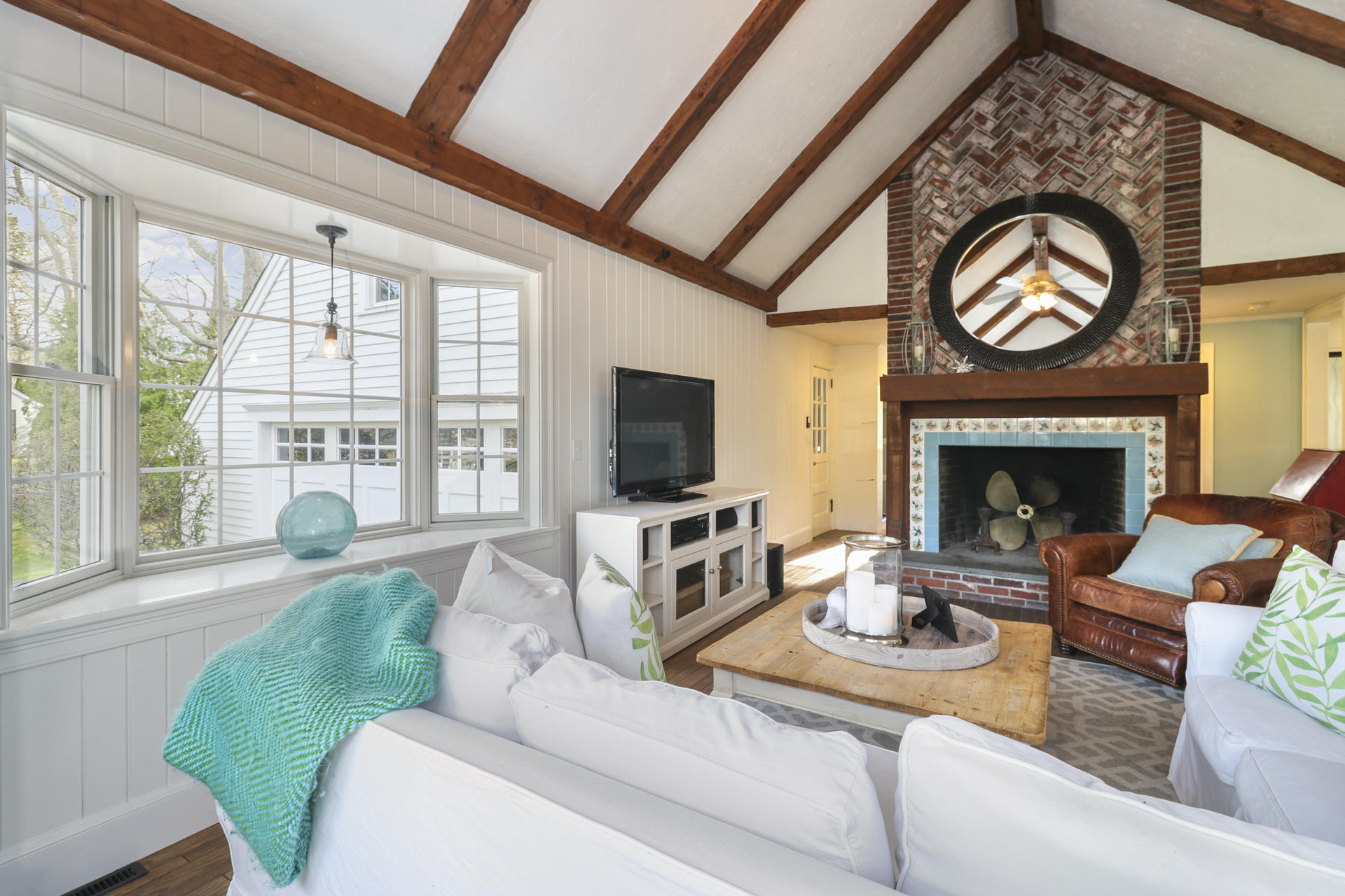 45 Pine Valley Road Hyannis, MA 02601 - Photo 16 of 26 016-photo-family-room-8262657