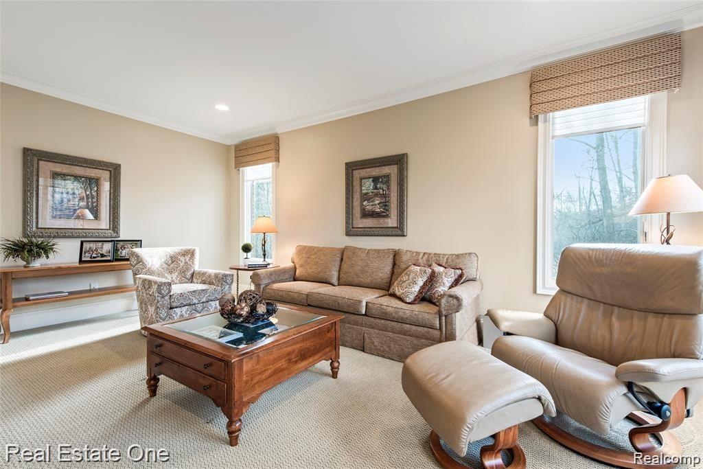 7500 Maple Ridge Drive Clarkston, MI 48346 - Photo 35 of 75 Great room, northeast corner of home off nook