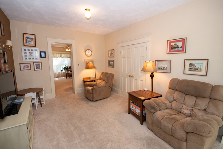 17213 Ireland Road South Bend, IN 46614 - Photo 11 of 36 Gallery Image 11