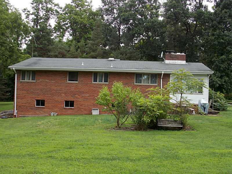 149 Forsythe Road Valencia, PA 16059 - Photo 19 of 25 Exterior Back.