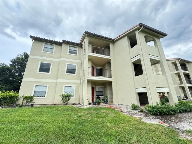 $209,900 | 3038 Parkway Boulevard, Unit 208, Kissimmee, FL 34747