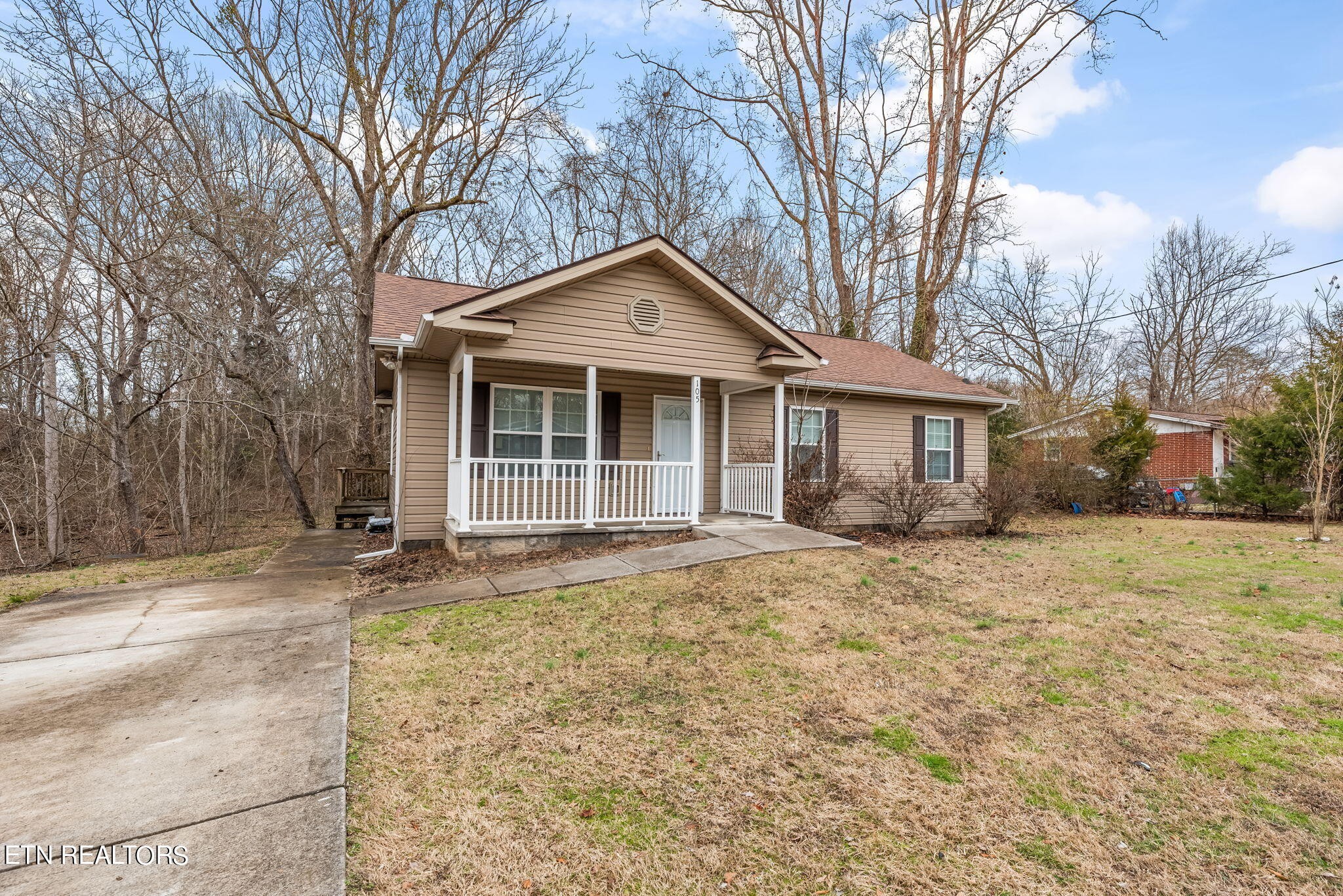 105 Houston Avenue Oak Ridge, TN 37830 - Photo 2 of 22 Gallery Image 2