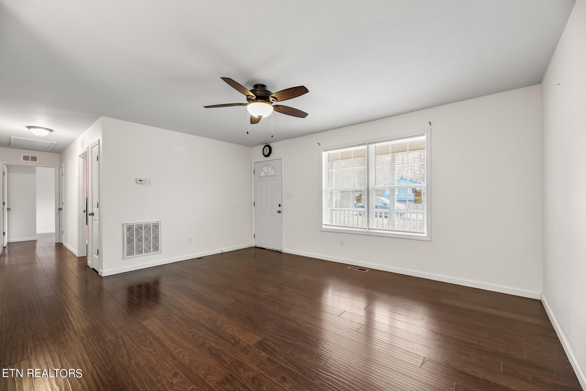 105 Houston Avenue Oak Ridge, TN 37830 - Photo 4 of 22 Gallery Image 4