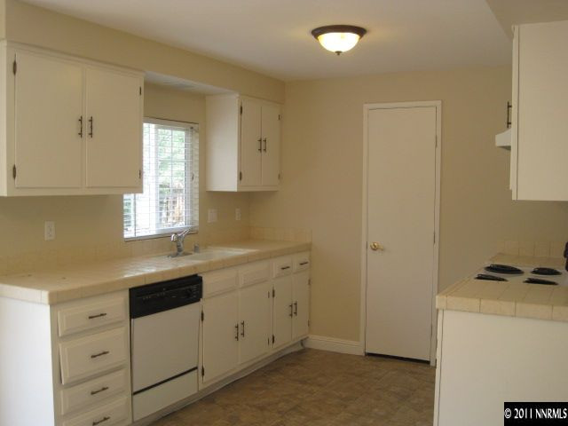 4455 Rio Encantado Lane Reno, NV 89502 - Photo 4 of 13 Photo 4