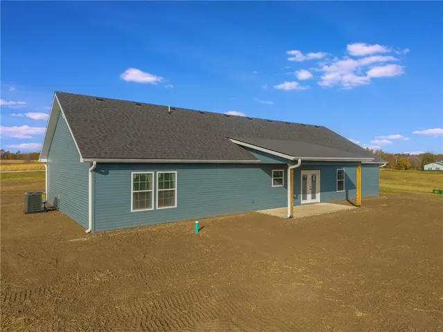 $485,000 | 201 Northeast Shinn Lane, Lathrop, MO 64465