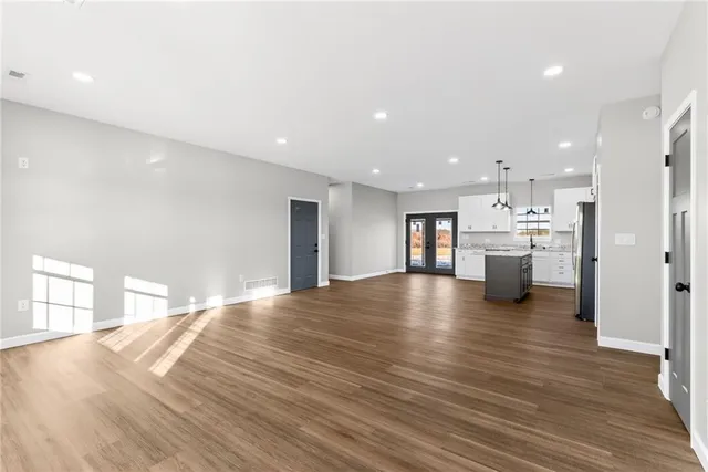 $485,000 | 201 Northeast Shinn Lane, Lathrop, MO 64465