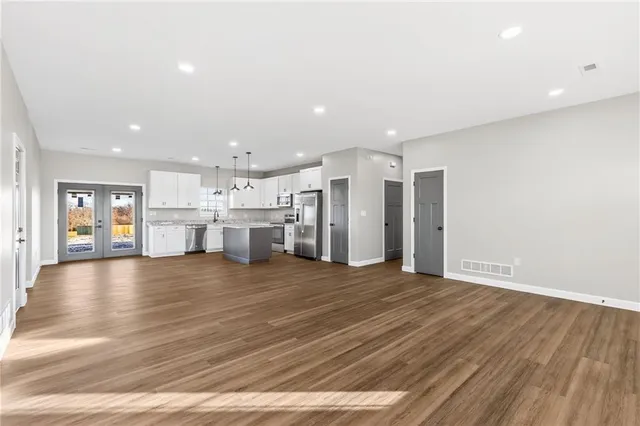 $485,000 | 201 Northeast Shinn Lane, Lathrop, MO 64465