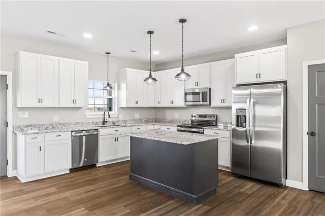 $485,000 | 201 Northeast Shinn Lane, Lathrop, MO 64465