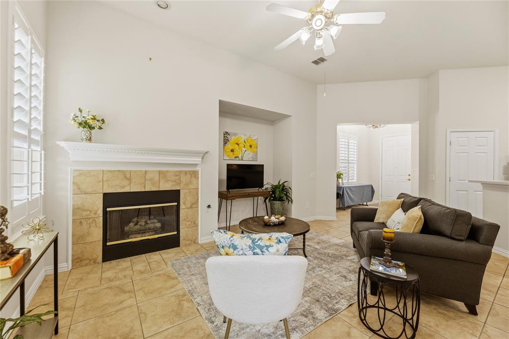 719 Scenic Ranch Circle Fairview, TX 75069 - Photo 8 of 37