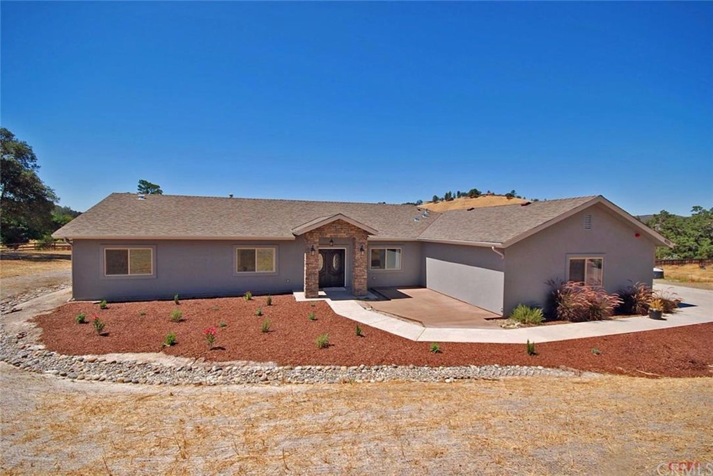 Like new home completed in 2015 offering 4 bedrooms and 2.5 baths.