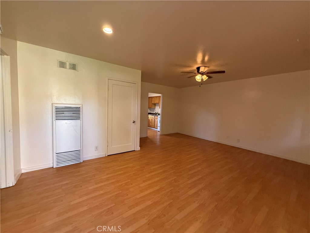 981 Barney Street Merced, CA 95340 - Photo 4 of 8