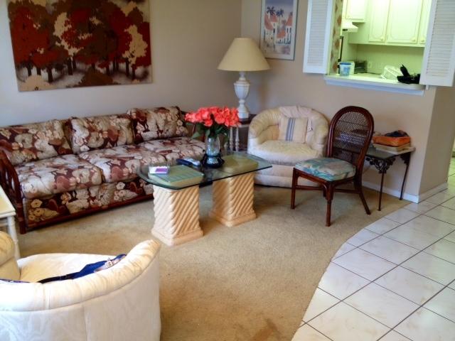 316 Mansfield H, Unit 316 Boca Raton, FL 33434 - Photo 2 of 12 largeliving2