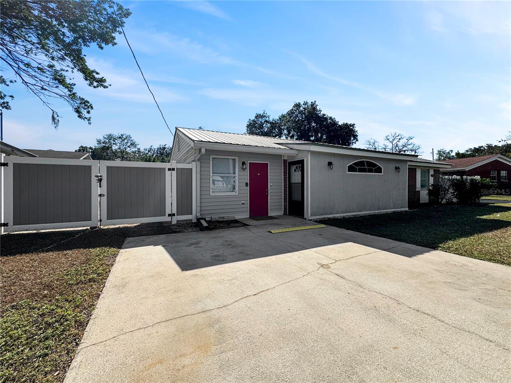 1003 County Road 17A West Avon Park, FL 33825 - Photo 3 of 26