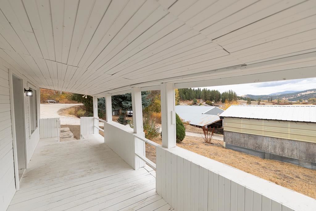 731 Townsend-Sackman Road Colville, WA 99114 - Photo 4 of 45