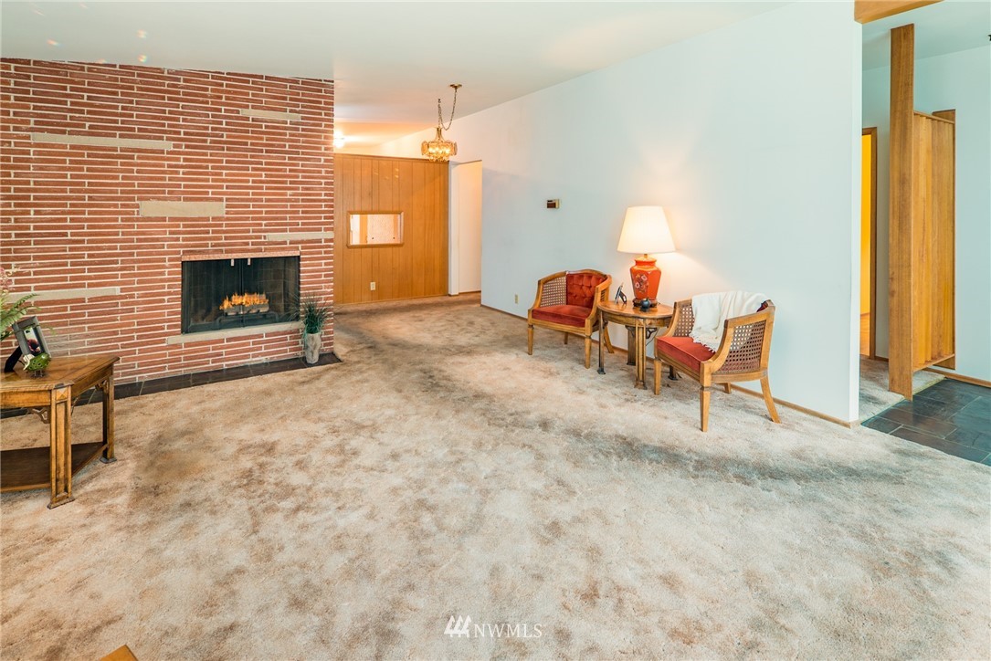 631 13th Way Southwest Edmonds, WA 98020 - Photo 2 of 25 Gallery Image 2