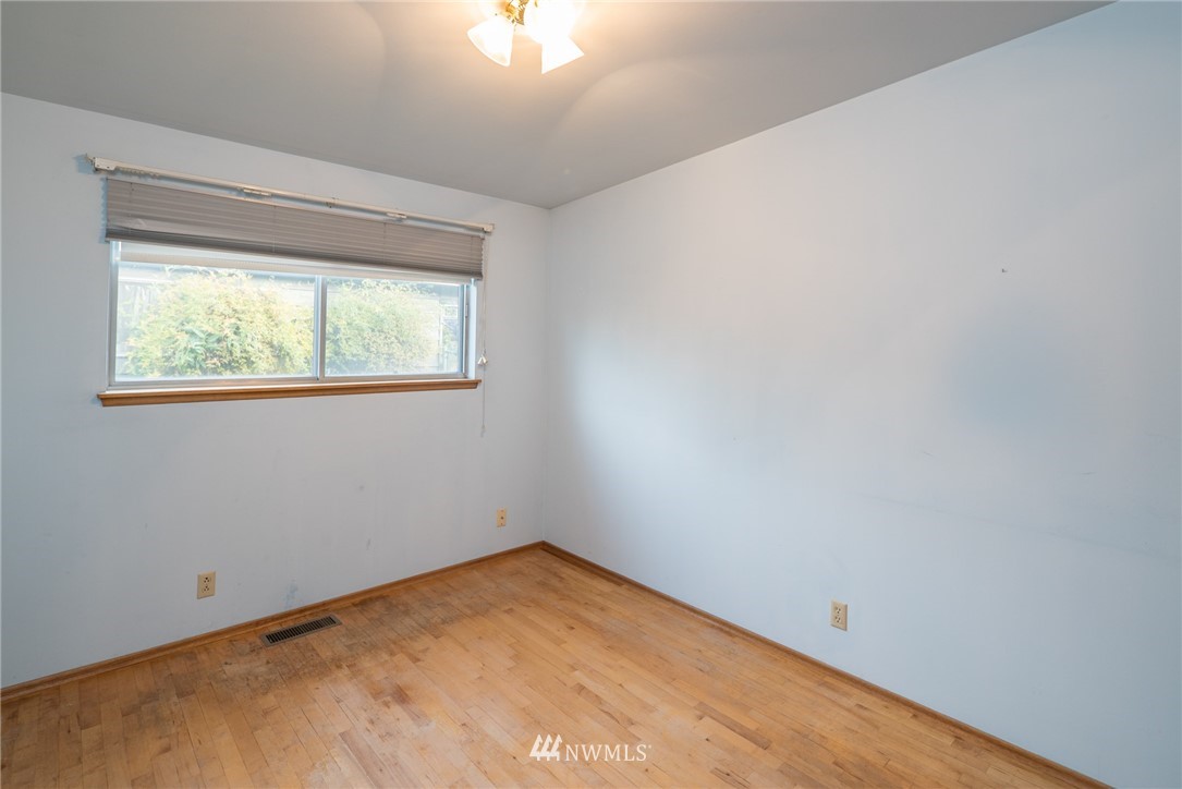 631 13th Way Southwest Edmonds, WA 98020 - Photo 19 of 25 Gallery Image 19
