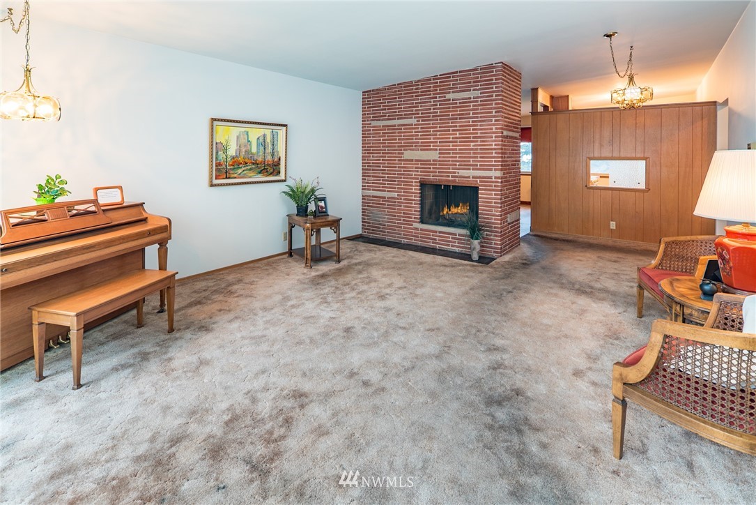 631 13th Way Southwest Edmonds, WA 98020 - Photo 5 of 25 Gallery Image 5
